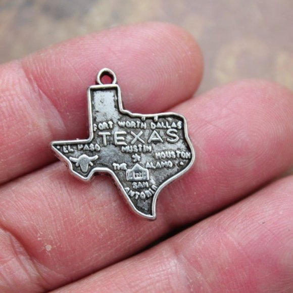 Angel Jewelry - Antique Silver TEXAS Map Charm for DIY Jewelry